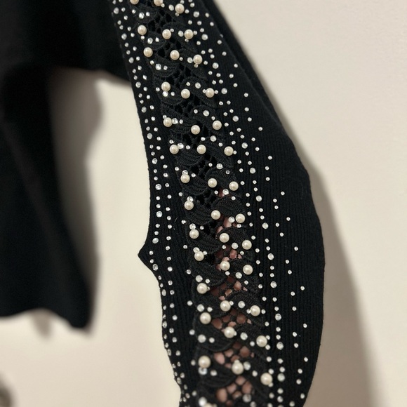 Women’s Black Crewneck - Picture 3 of 3